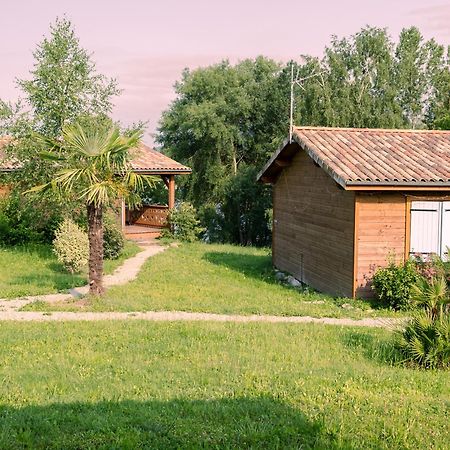 Les Chalets Montrejeau Bagian luar foto