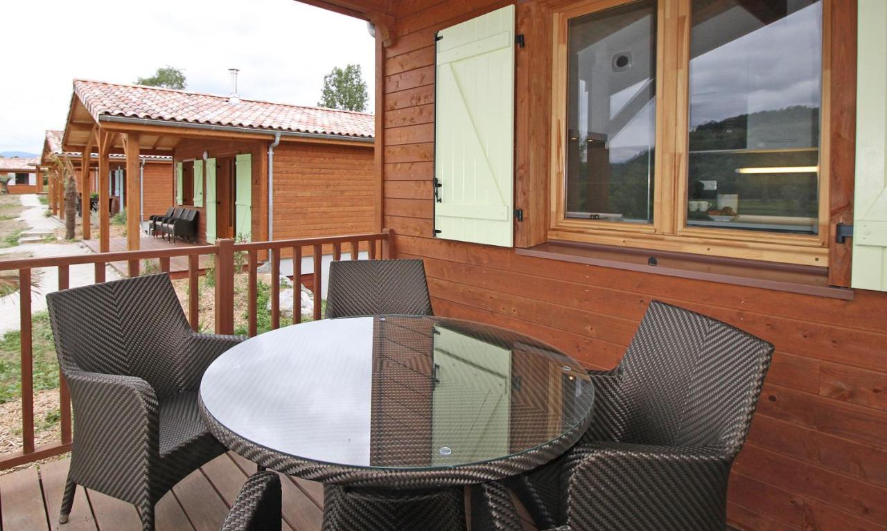 Les Chalets Montrejeau Bagian luar foto