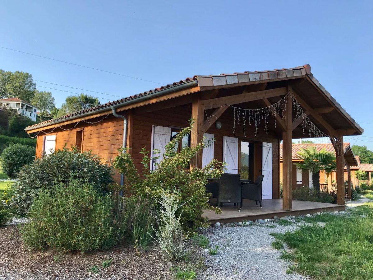 Les Chalets Montrejeau Bagian luar foto